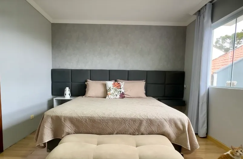 Furnished home with open-plan kitchen and 3 bedrooms — photo 10
