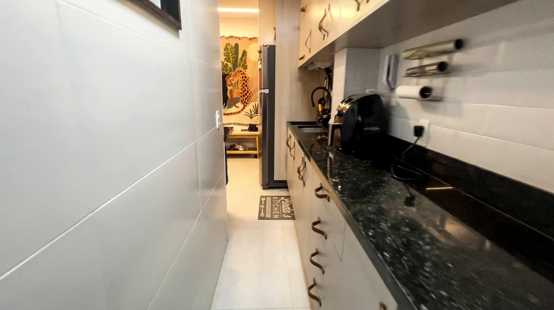 Furnished 2-bedroom apartment with 2 bathrooms — photo 7