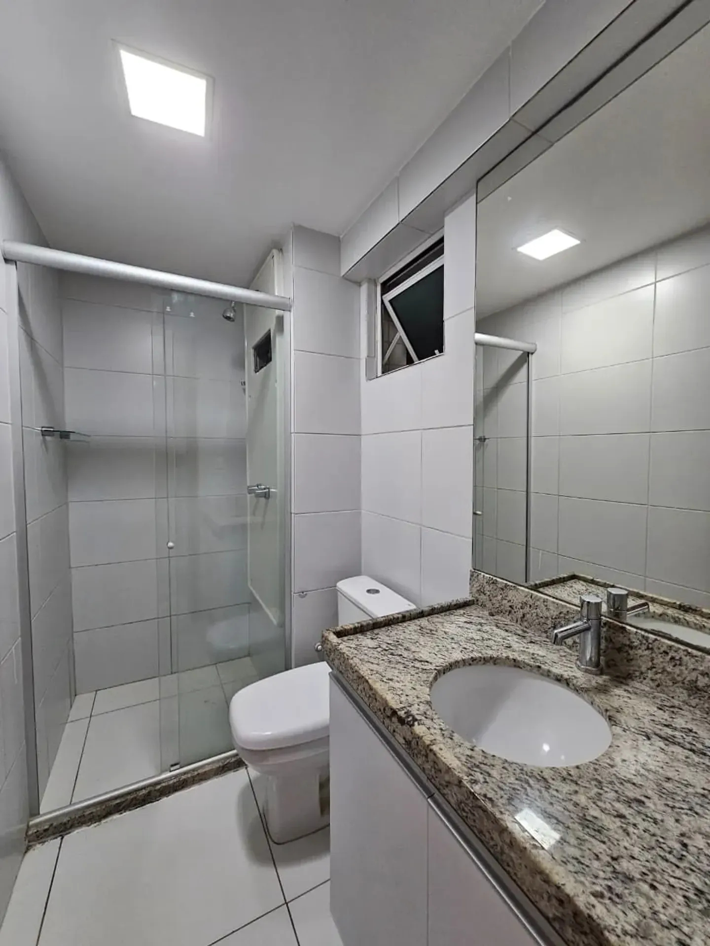 Квартира 185 м² с застеклённым балконом и гардеробной — photo 10
