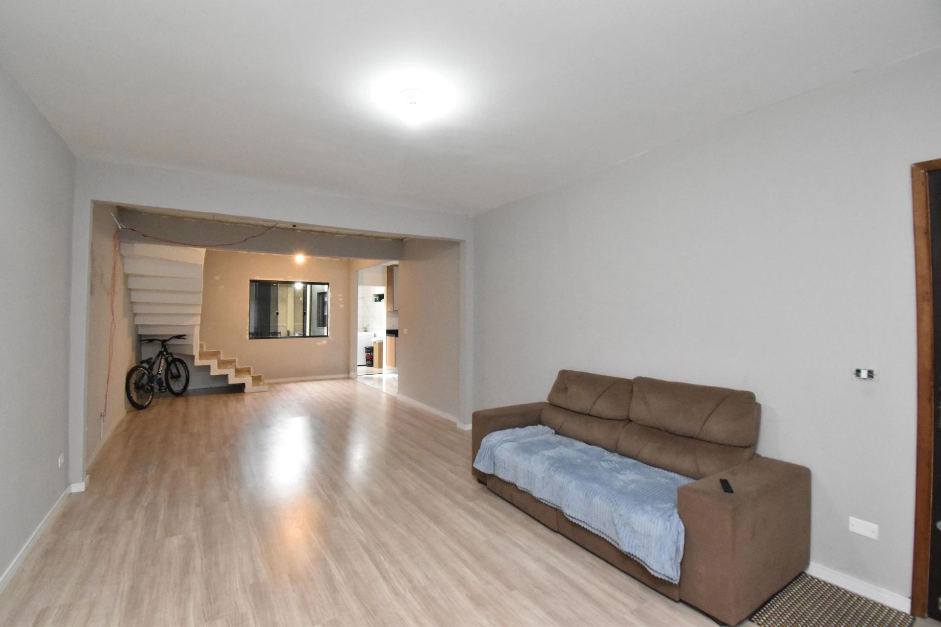 3-bedroom house with 2 bathrooms and open parking
