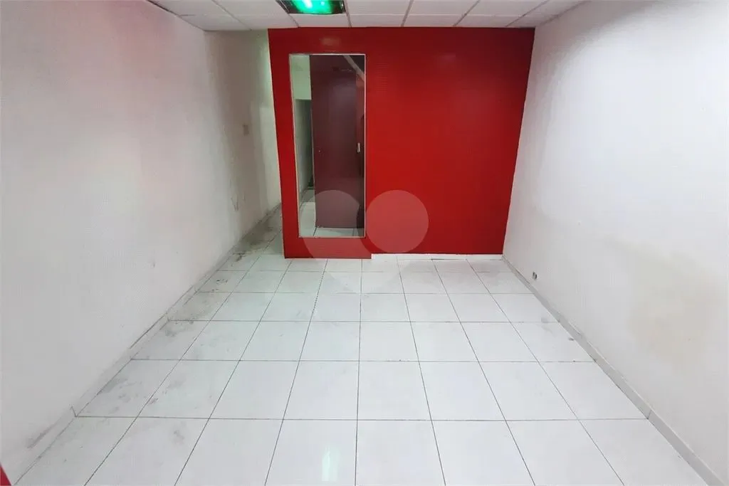 Unfurnished house with 5 bedrooms and 5 bathrooms — photo 12