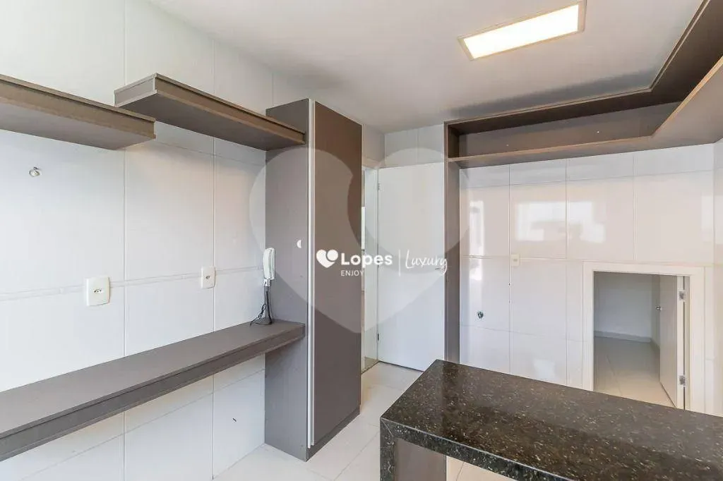 Unfurnished triplex house with 6 en-suite bedrooms and 820 m² — photo 56