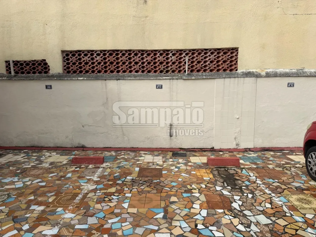 2-bedroom apartment with ceramic tile floors — photo 15