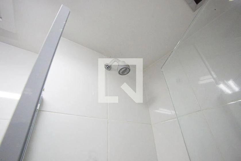 2-bedroom apartment in a building with a gym — photo 34