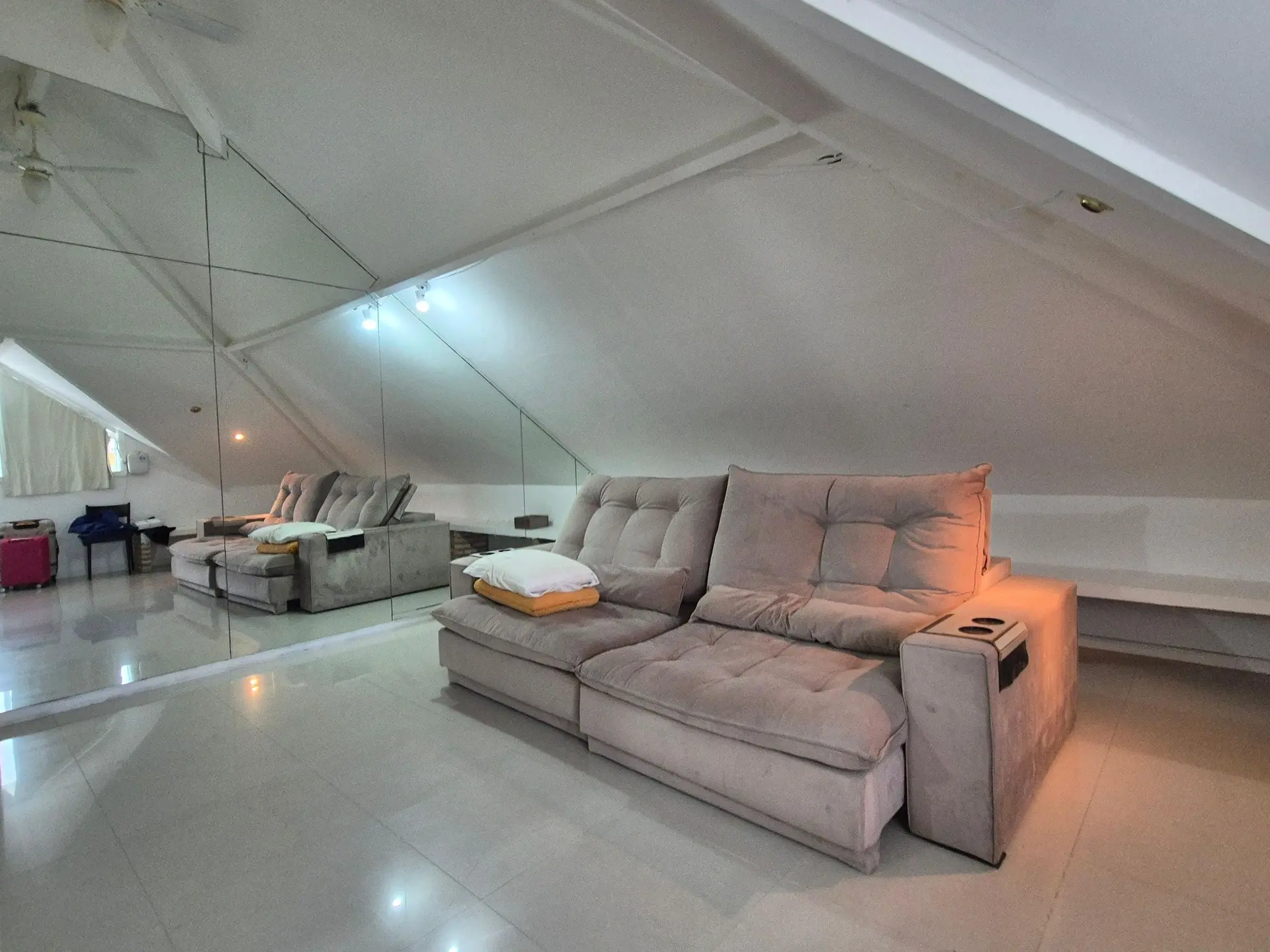 Furnished house, 400 m², with a dishwasher — photo 102