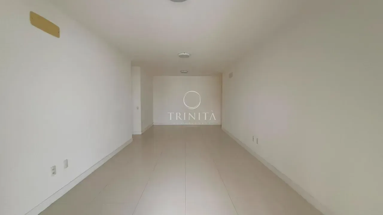 Apartment with 3 bedrooms and 3 bathrooms — photo 13
