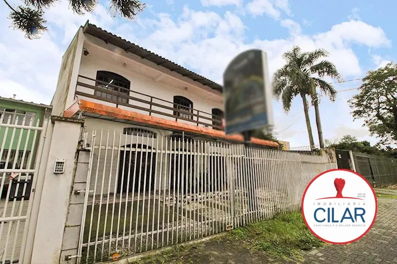 Unfurnished house with 4 bedrooms and 5 bathrooms