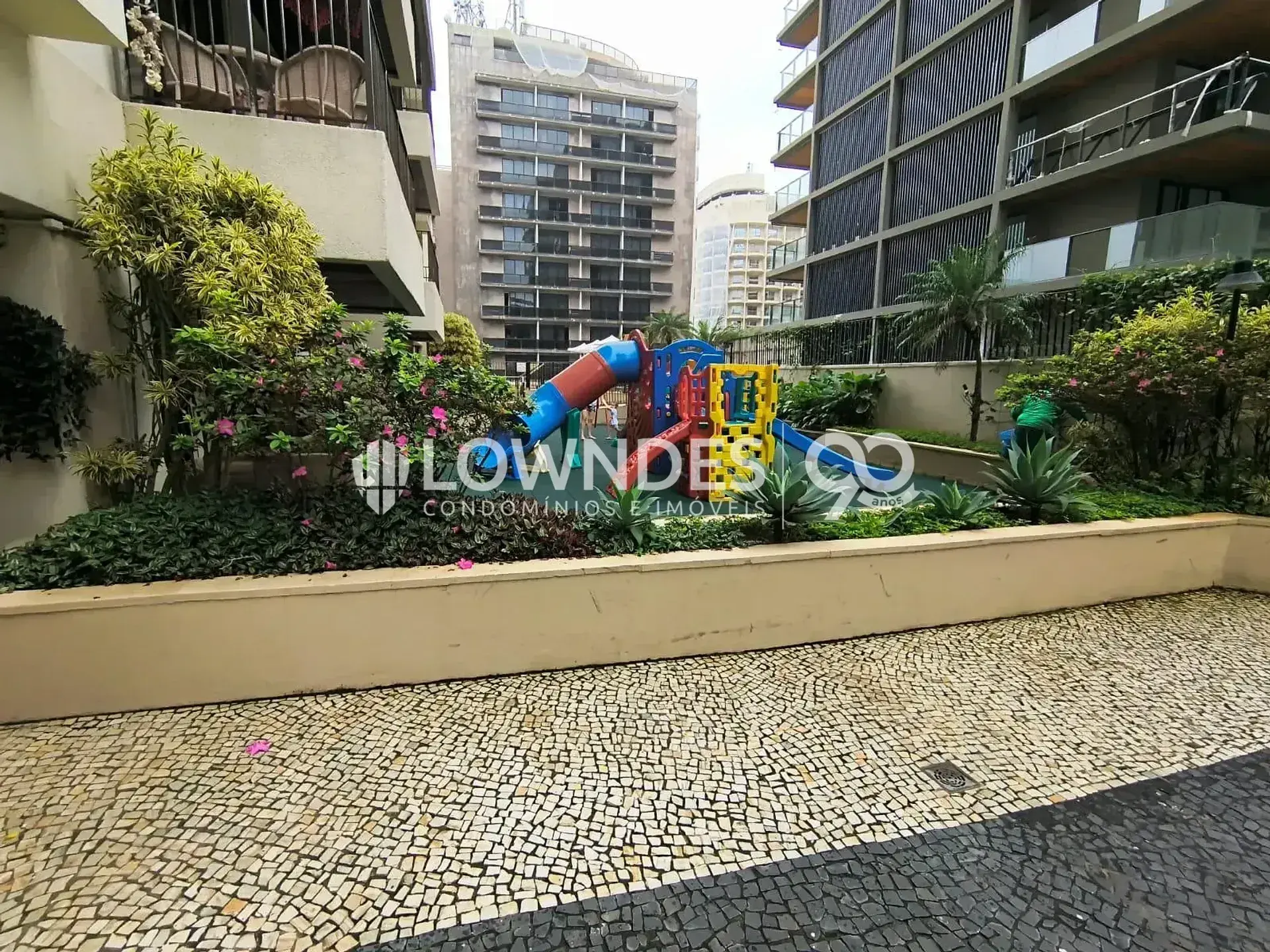 2-bedroom apartment with a home office in Rio de Janeiro — photo 39