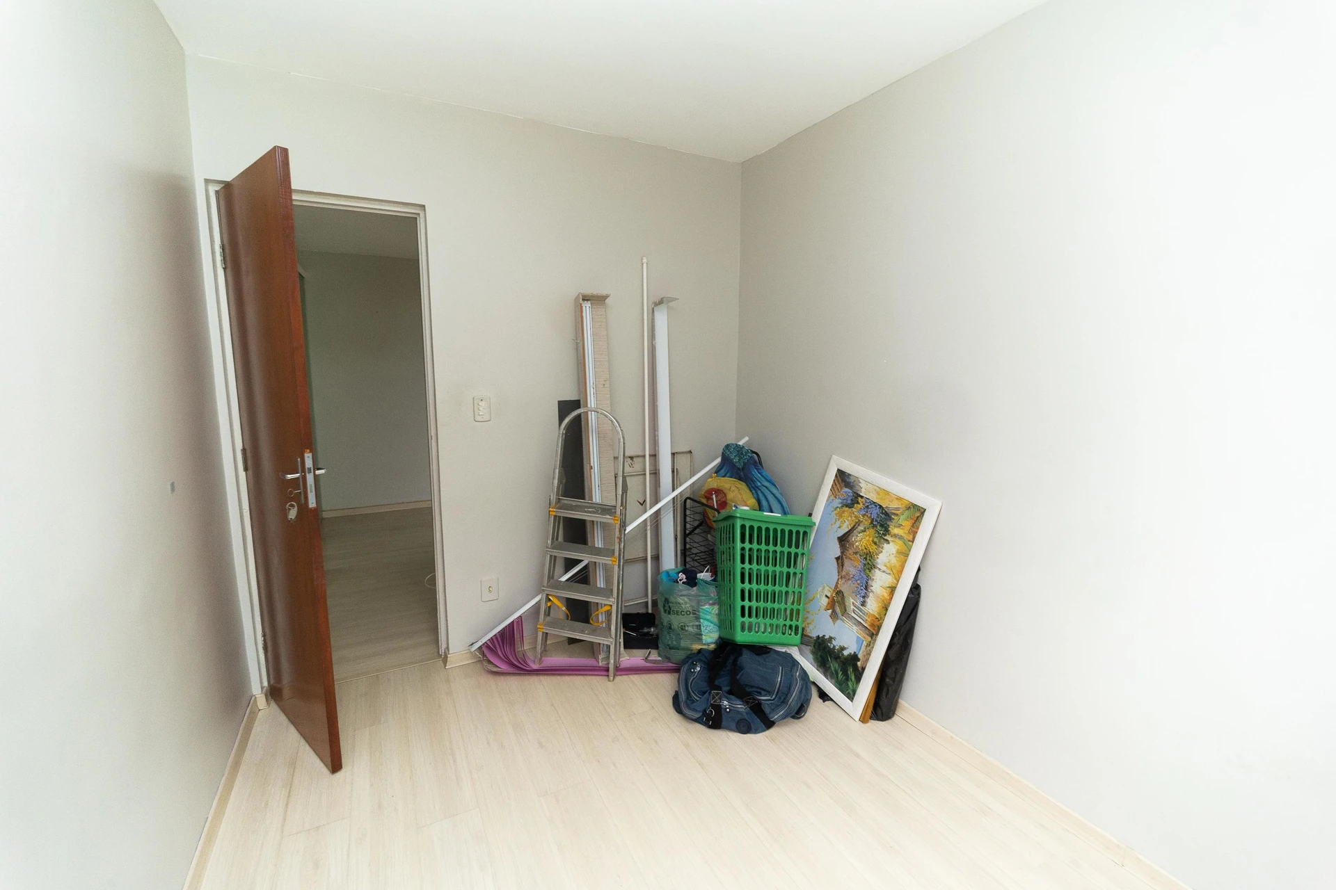 Apartamento com piso de madeira ou laminado, Campo Grande — photo 10