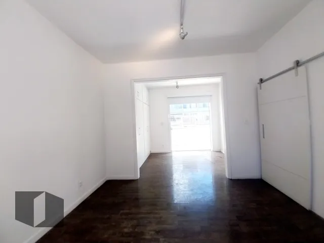 Apartamento com 3 quartos, 2 banheiros e 1 vaga de garagem — photo 2