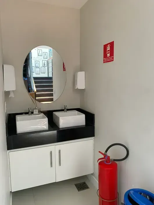 Casa mobiliada com 5 quartos e cozinha americana, 292 m² — photo 12