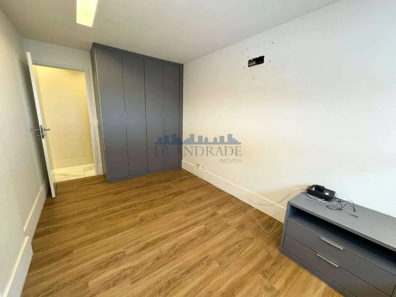 Apartment with 3 bedrooms and 2 suites, 4 bathrooms — photo 2