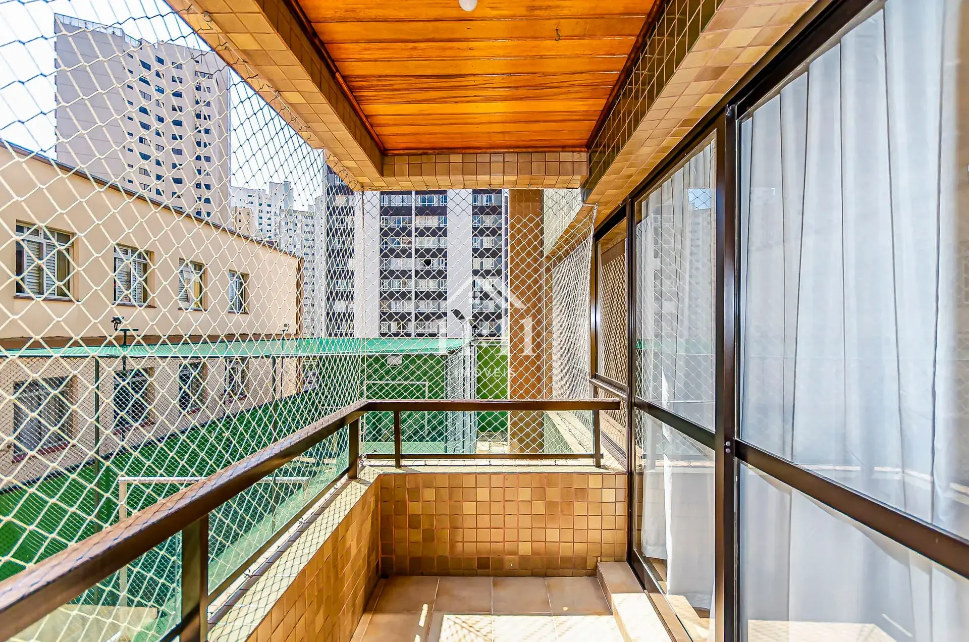 Furnished apartment, 176 m², with a home office — photo 9