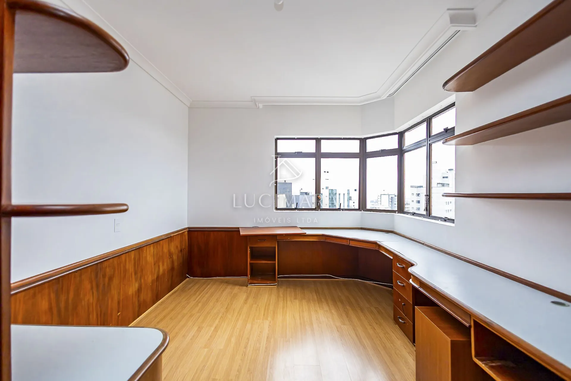 Незамеблированная квартира с 4 спальнями 427 м² — photo 58
