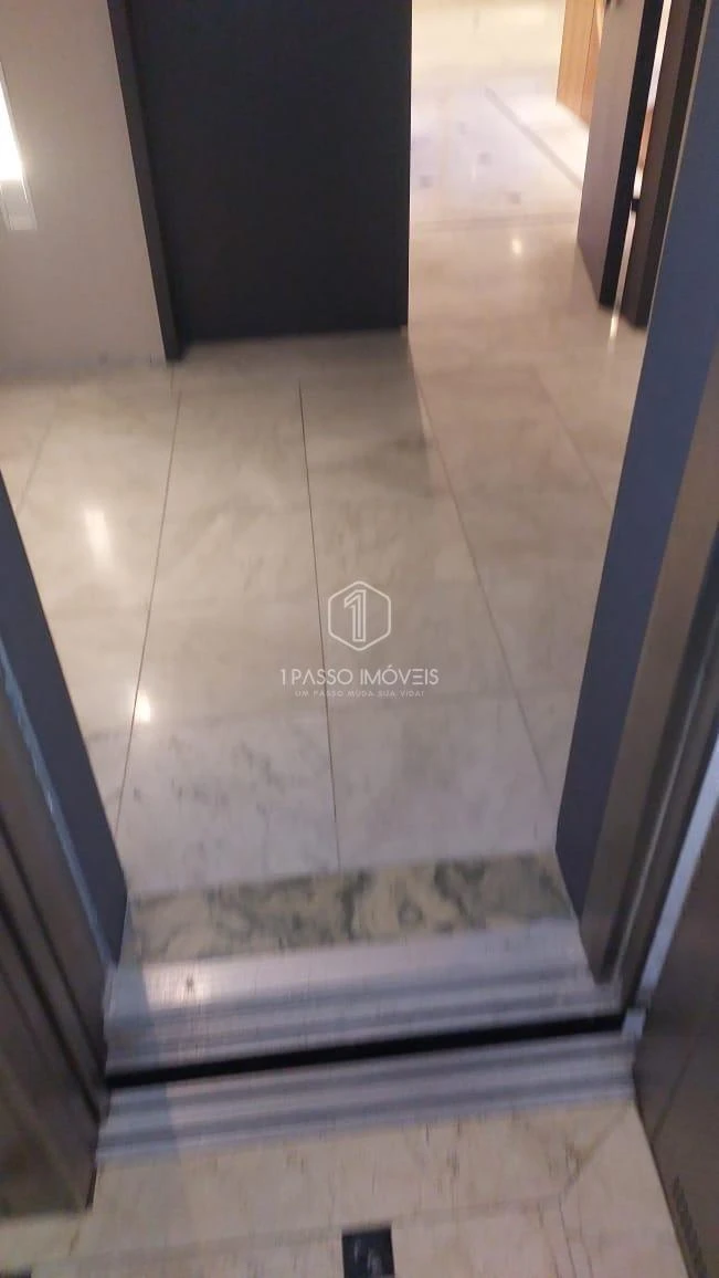 4-bedroom apartment with a water view in Rio de Janeiro — photo 32