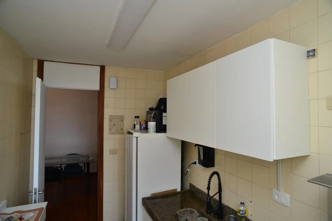 Furnished apartment, 63 m², with wood or laminate floors — photo 13