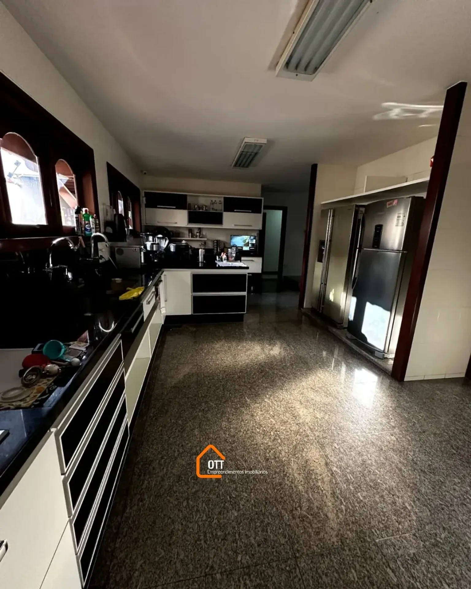 Casa com varanda e churrasqueira 5 quartos e 5 banheiros — photo 23