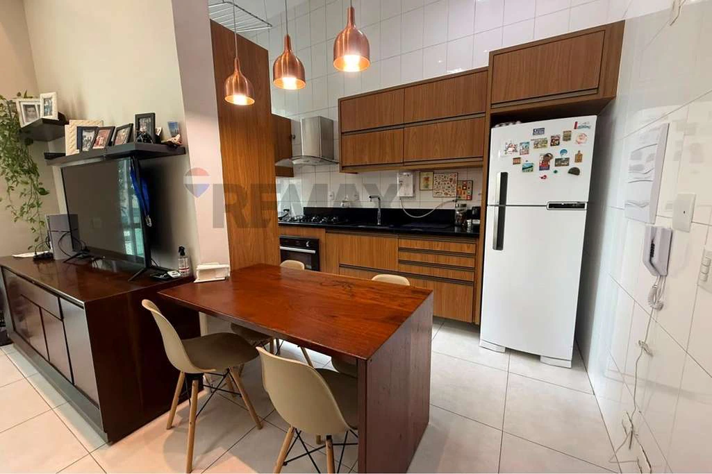 Furnished 2-bedroom apartment with 2 parking spots — photo 9