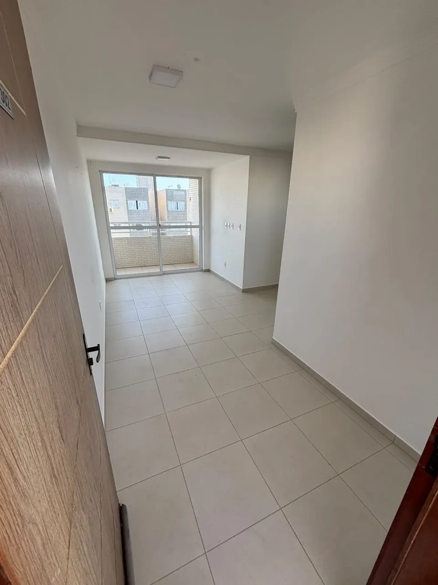 Квартира: 2 спальні, 1 з власною ванною кімнатою, 70 м² — photo 10