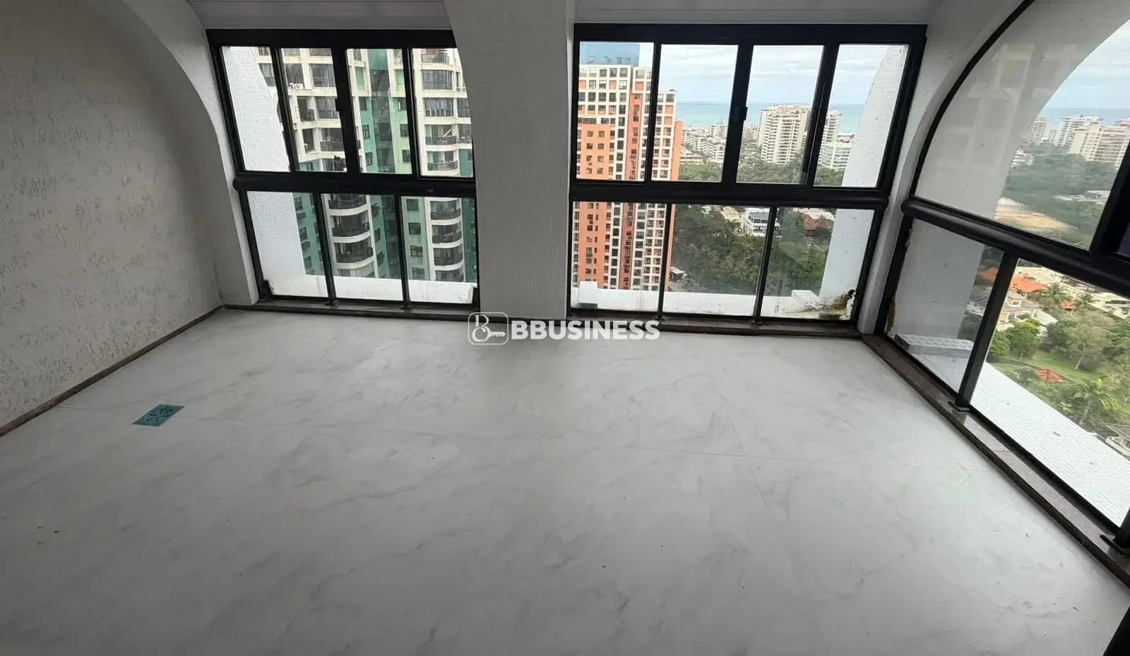 Penthouse with 3 bedrooms and 200 m², 5 bathrooms — photo 4