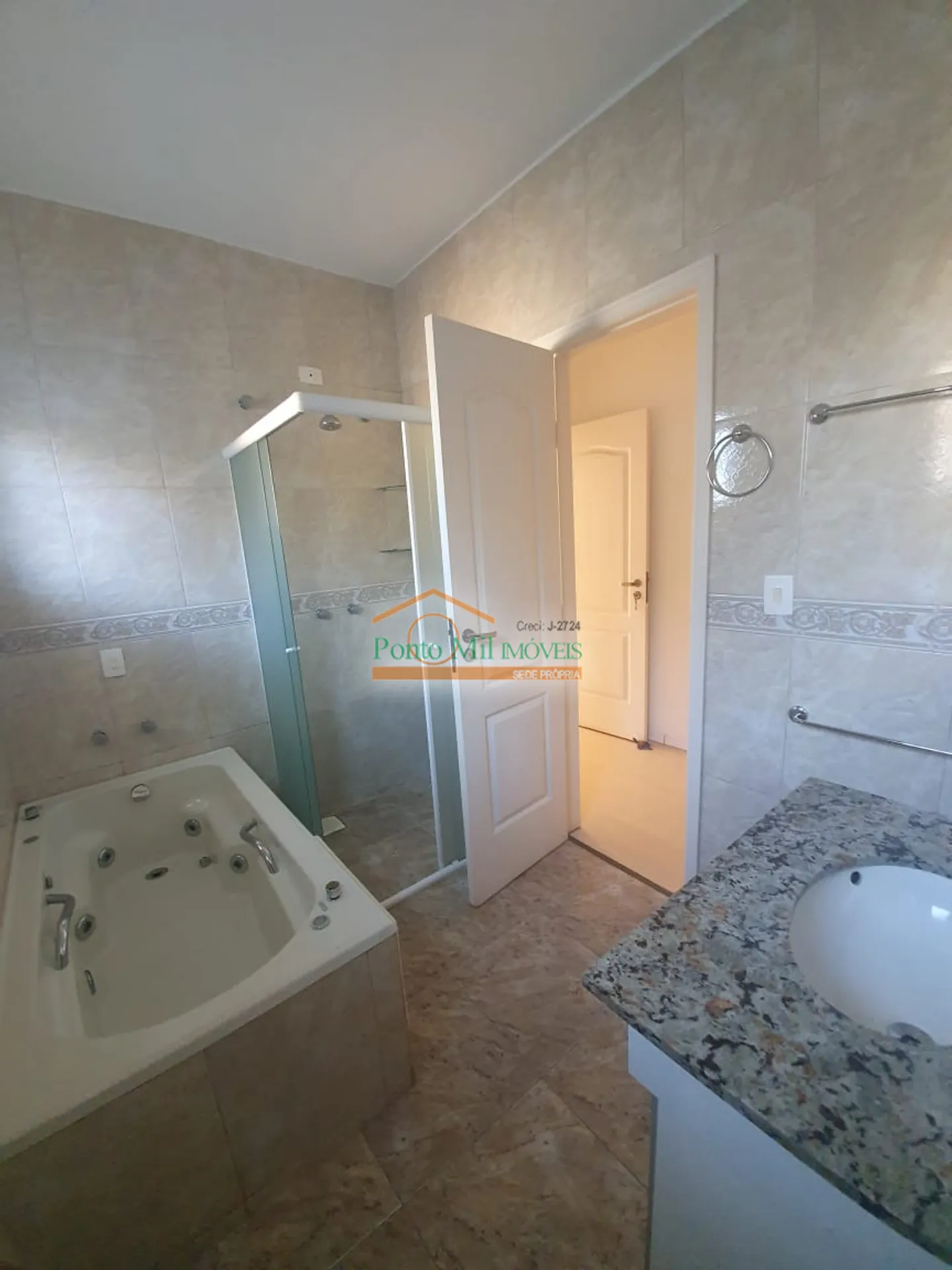 Будинок для оренди з 3 спальнями та 180 м² — photo 15