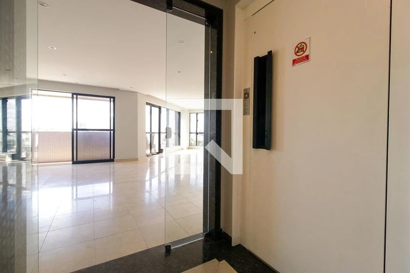 Rental apartment with 5 en-suite bedrooms and balcony — photo 12
