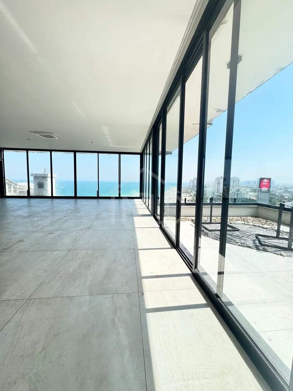 Casa con 5 dormitorios y 1.200 m² con cocina integrada — photo 6