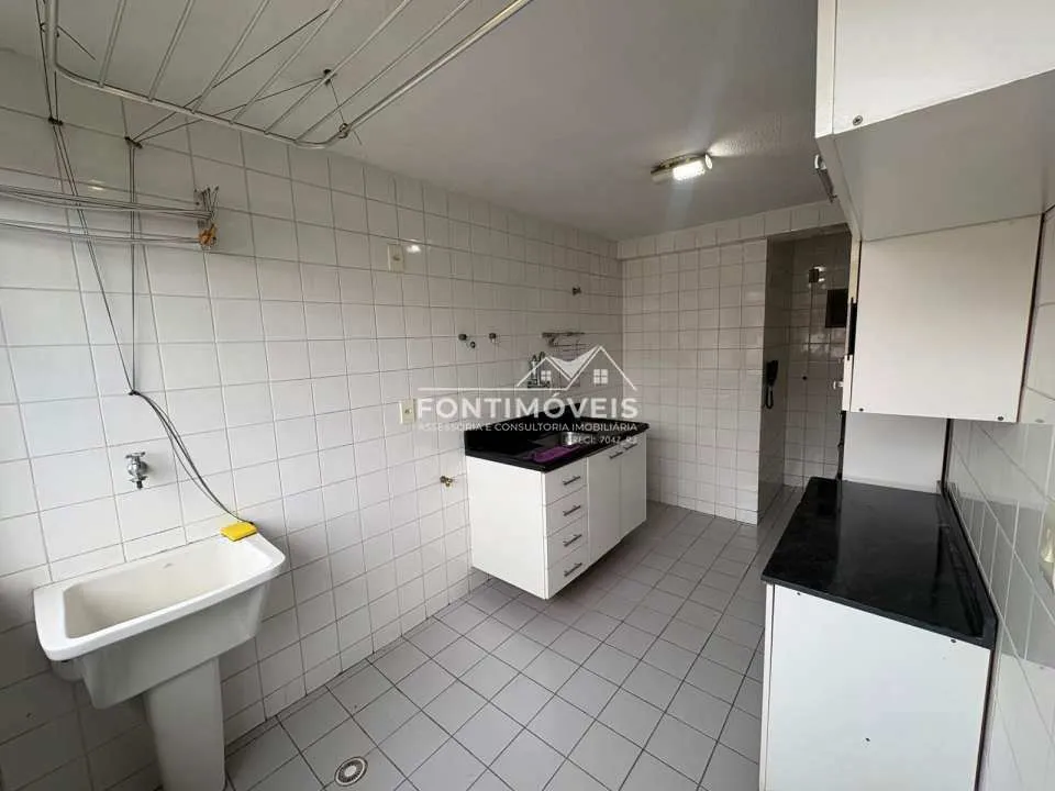 2-bedroom apartment with a mountain view in Rio de Janeiro — photo 11
