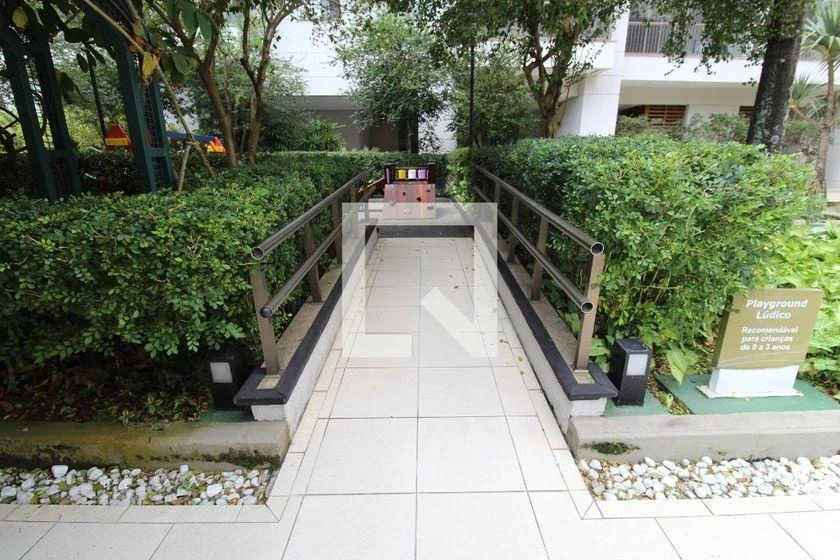 Furnished apartment, 92 m², with a home office — photo 19