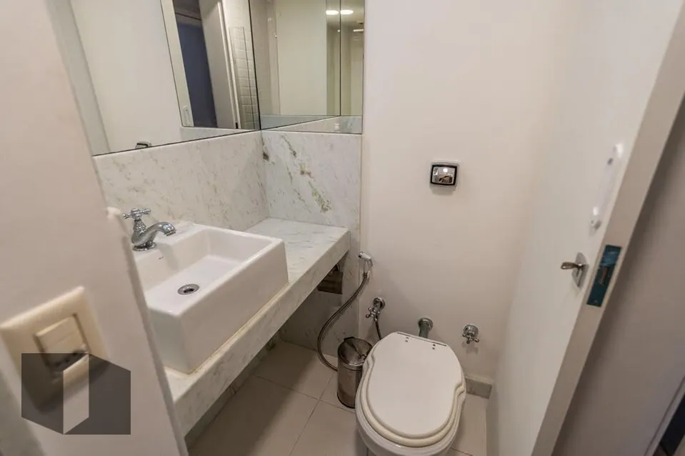 Apartamento com 4 quartos e cozinha fechada a gás — photo 14