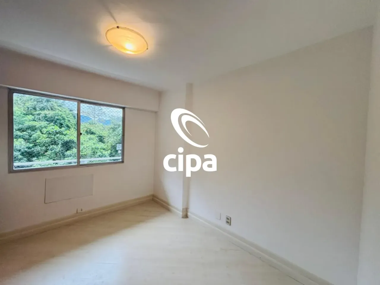 Apartamento com 2 quartos e varanda envidraçada — photo 2