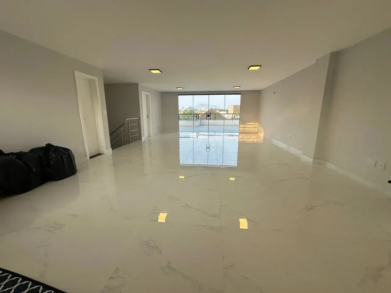 Casa mobiliada com 5 quartos e 5 banheiros, 488 m² — photo 8