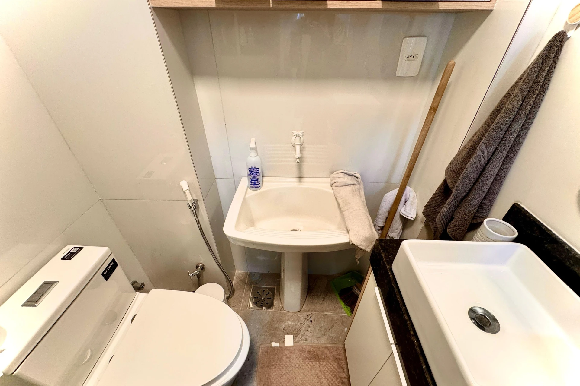 Furnished studio, 30 m², with floor-to-ceiling windows — photo 6