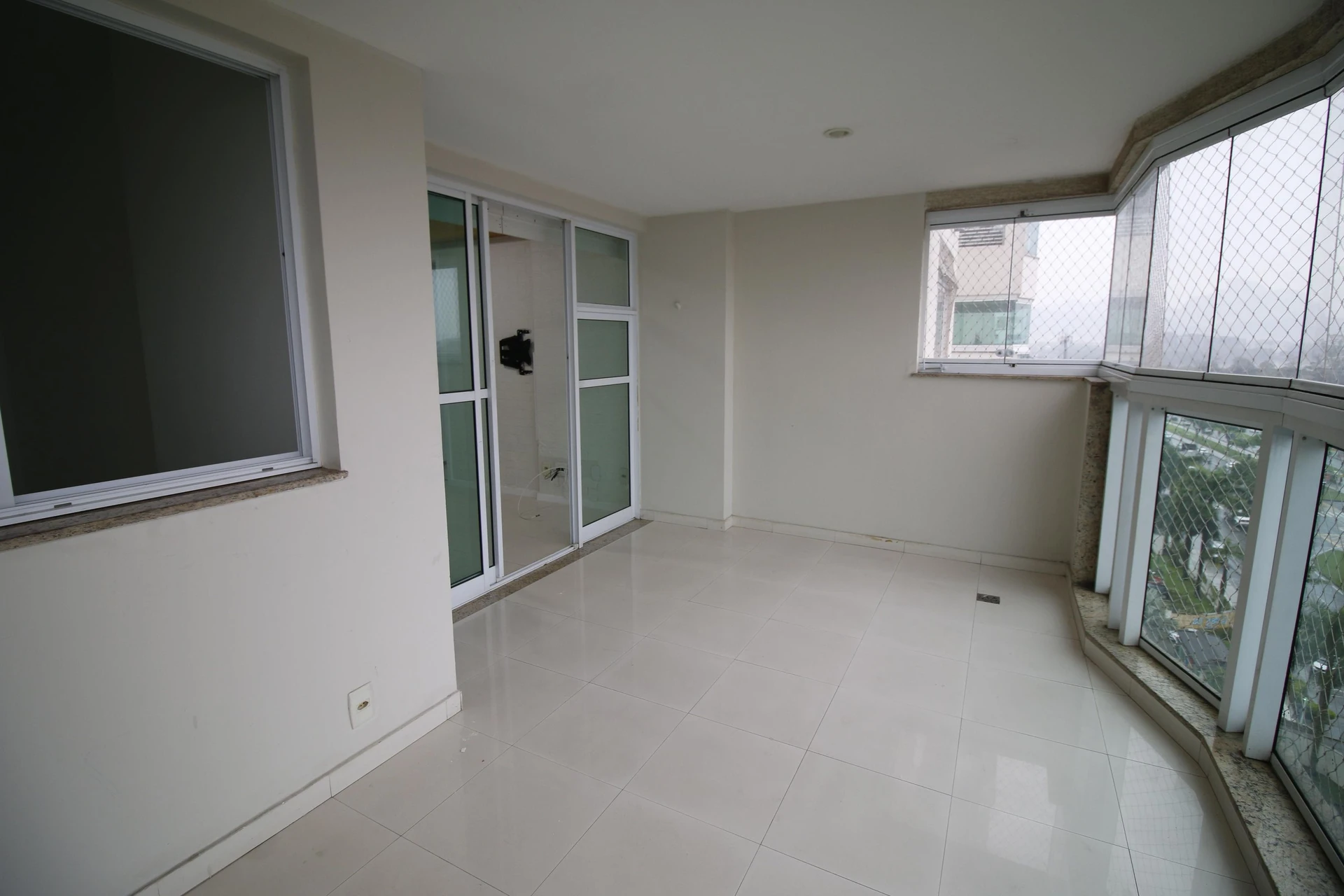 Apartamento para alugar com 3 quartos e varanda com BBQ — photo 17
