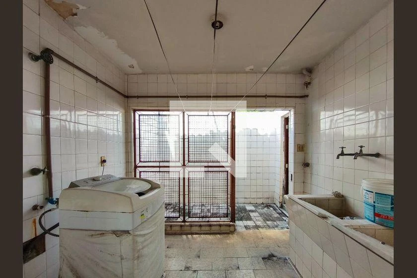 500 m² rental house with 4 bedrooms and 2 bathrooms — photo 28