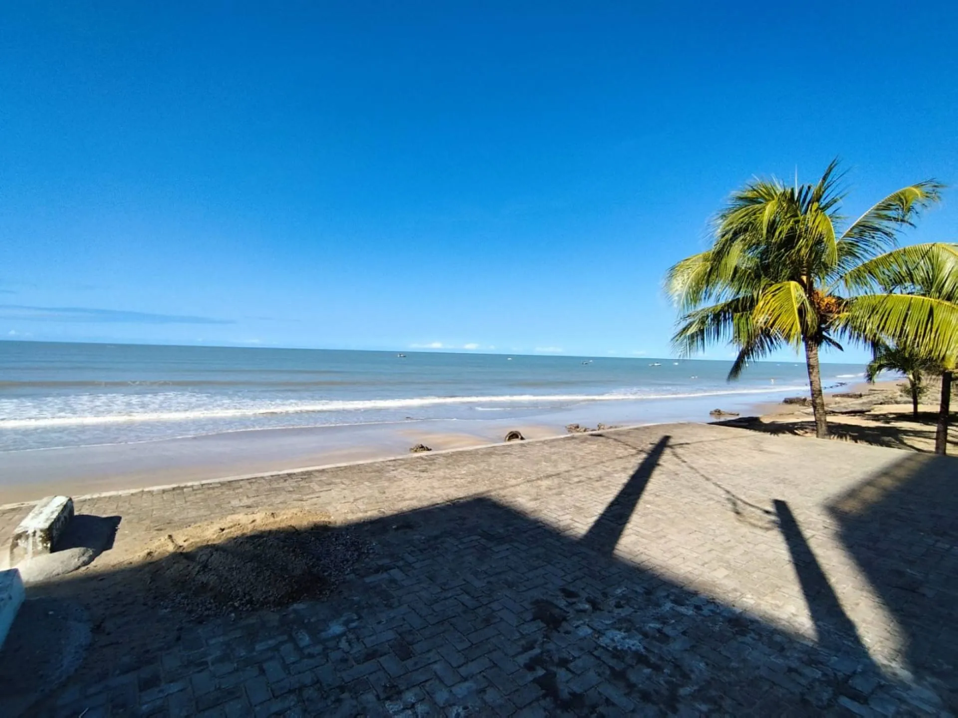 Water view in a one-bedroom apartment, 39 m² — photo 2
