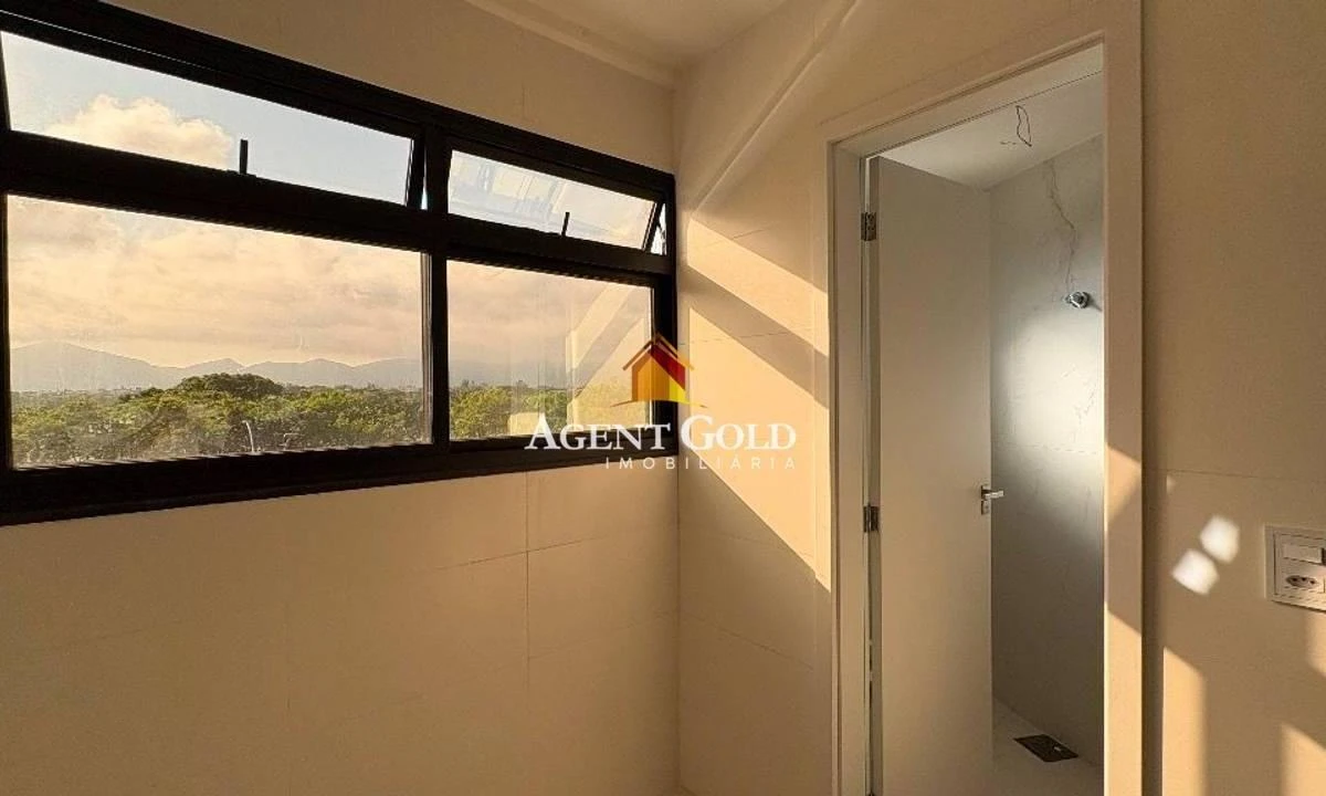 Apartment, 200 m², with a grill on the balcony — photo 26
