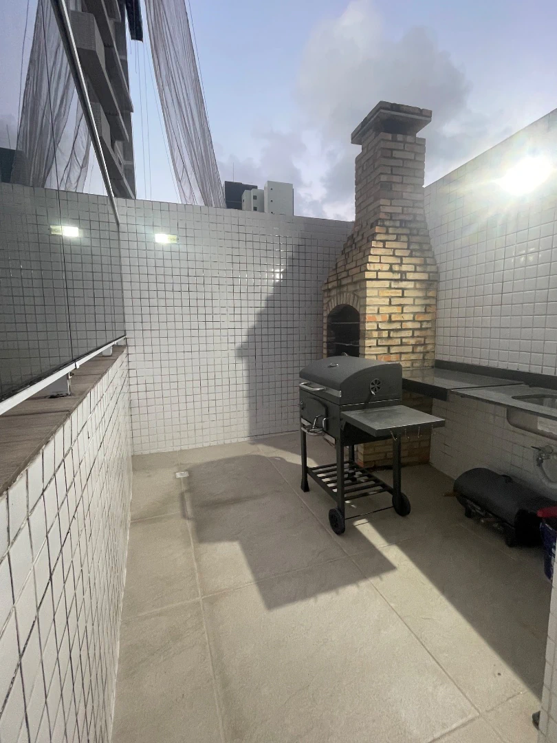 4-bedroom apartment in a building with a sauna — photo 30