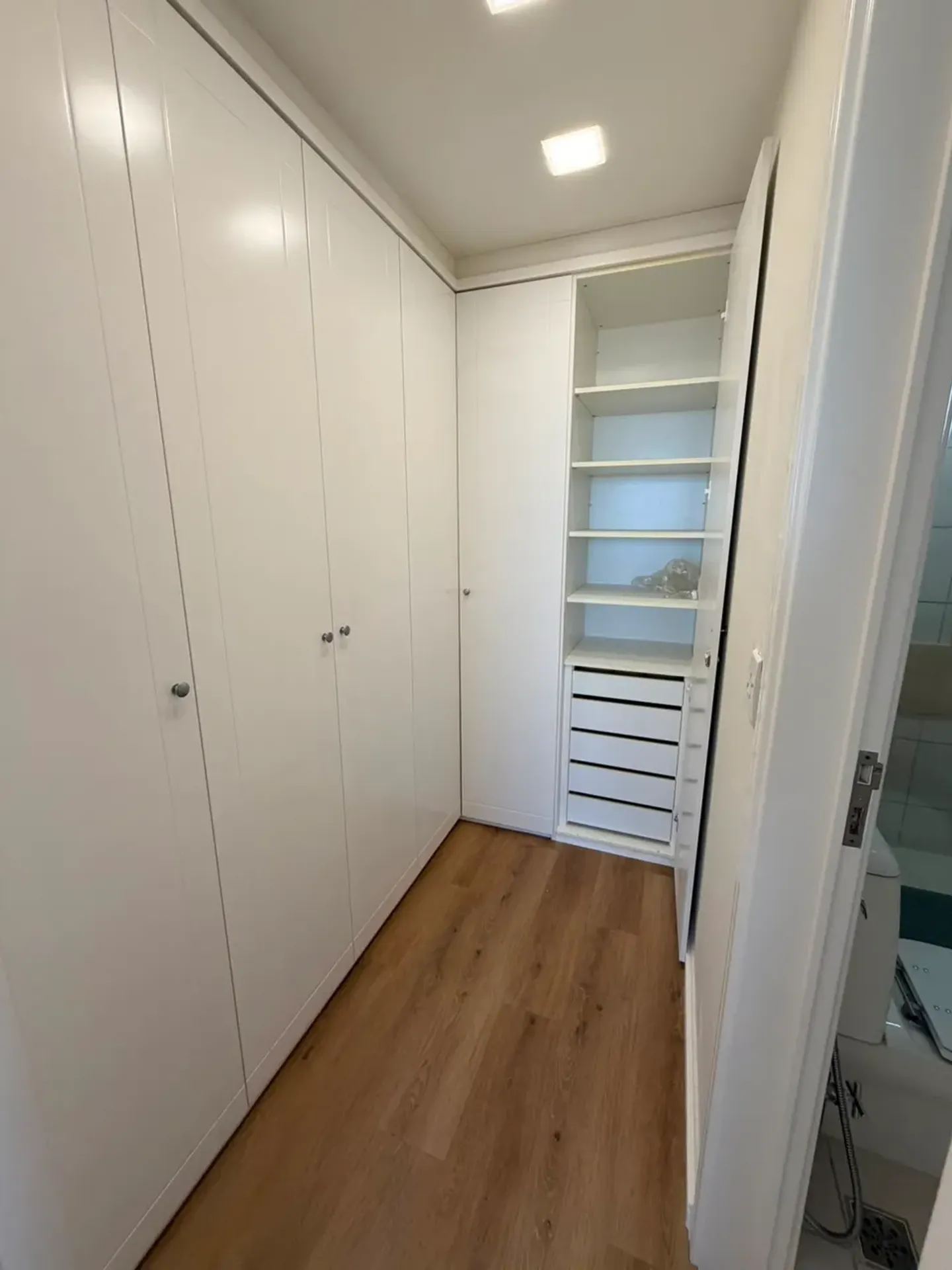 3-bedroom apartment with a water view — photo 6