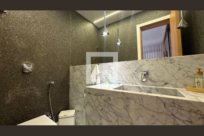 Дом с 4 спальнями и панорамными окнами — photo 42