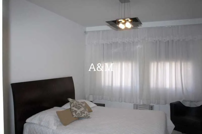 Apartment with closed-in gas kitchen and 1 bedroom — photo 4