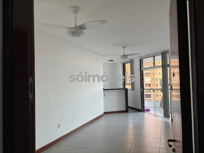 1-bedroom apartment with balcony and open-plan kitchen — photo 10