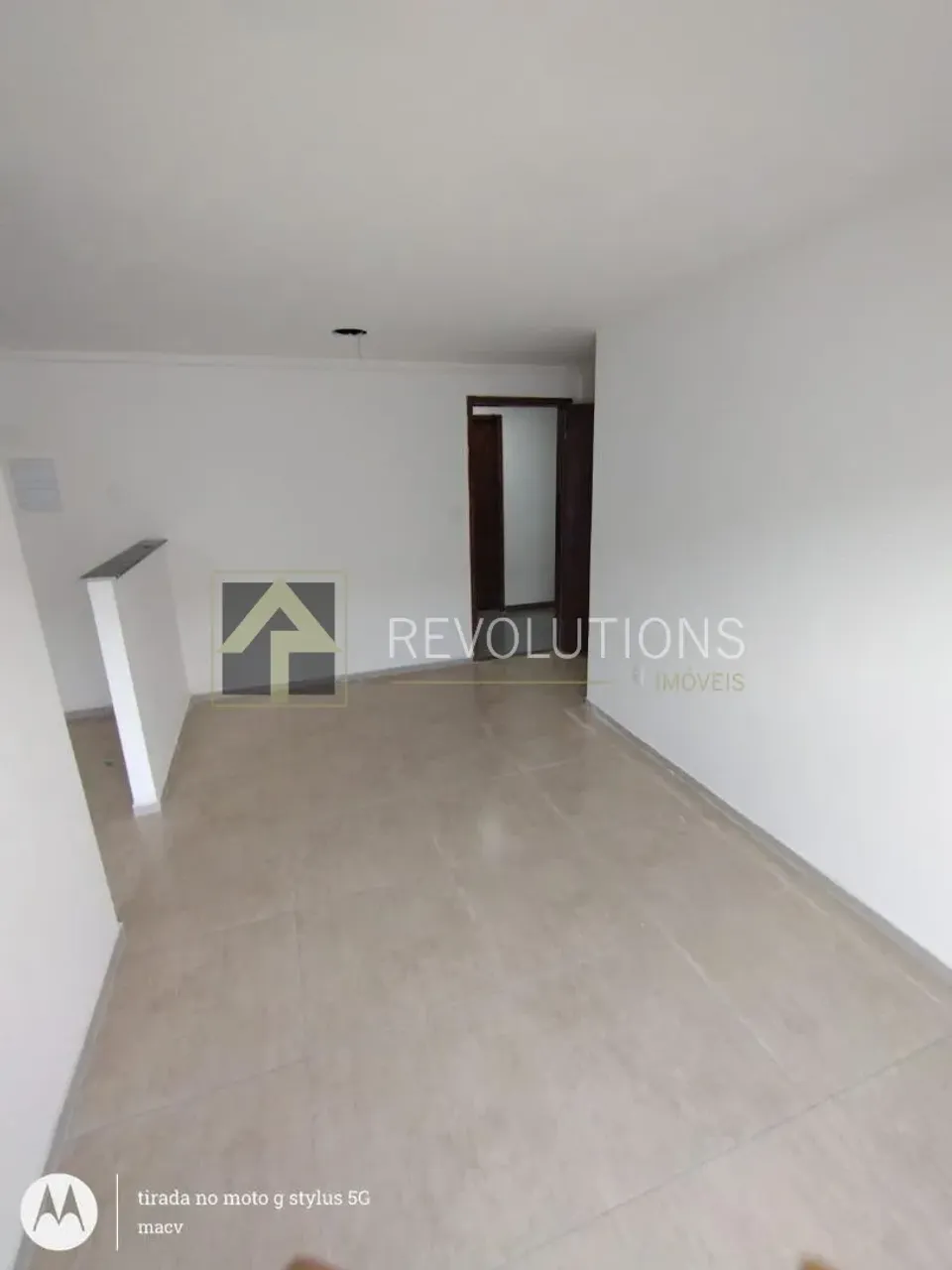 2-bedroom apartment with balcony and laundry area — photo 12