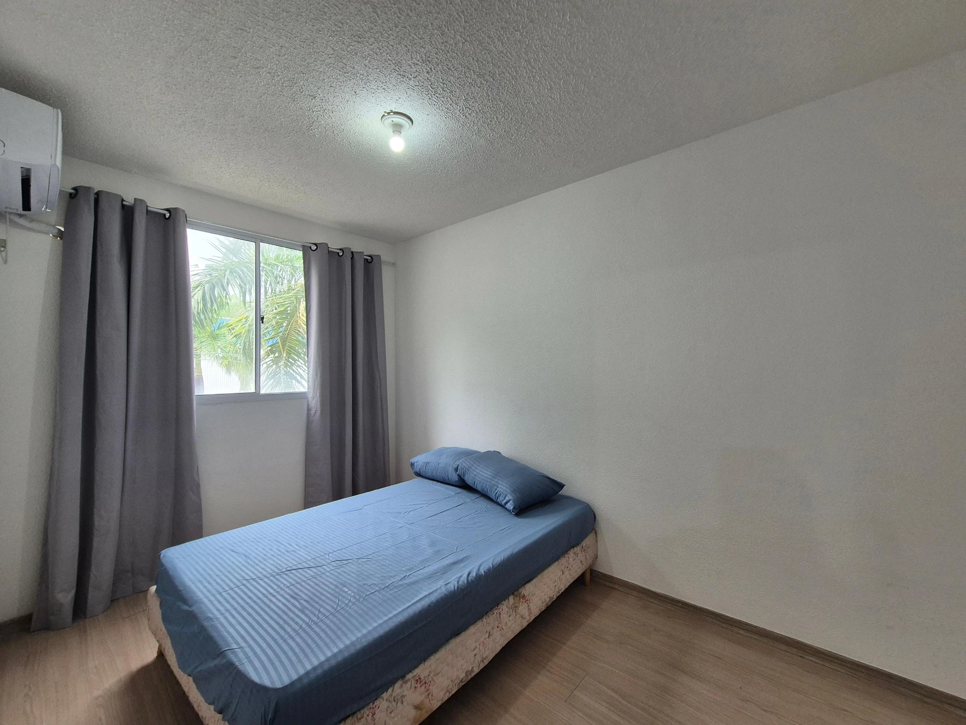 2-bedroom apartment in a building with a gym — photo 19