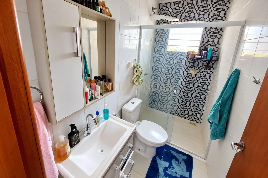 2-bedroom house with a home office — photo 18