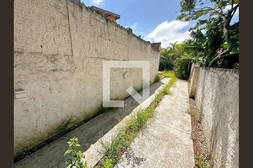 Casa de 2 dormitorios, 1 con baño propio, 300 m² — photo 47