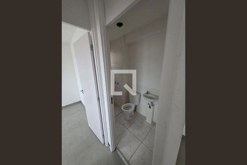 2-bedroom apartment with 1 parking spot and closed kitchen — photo 12