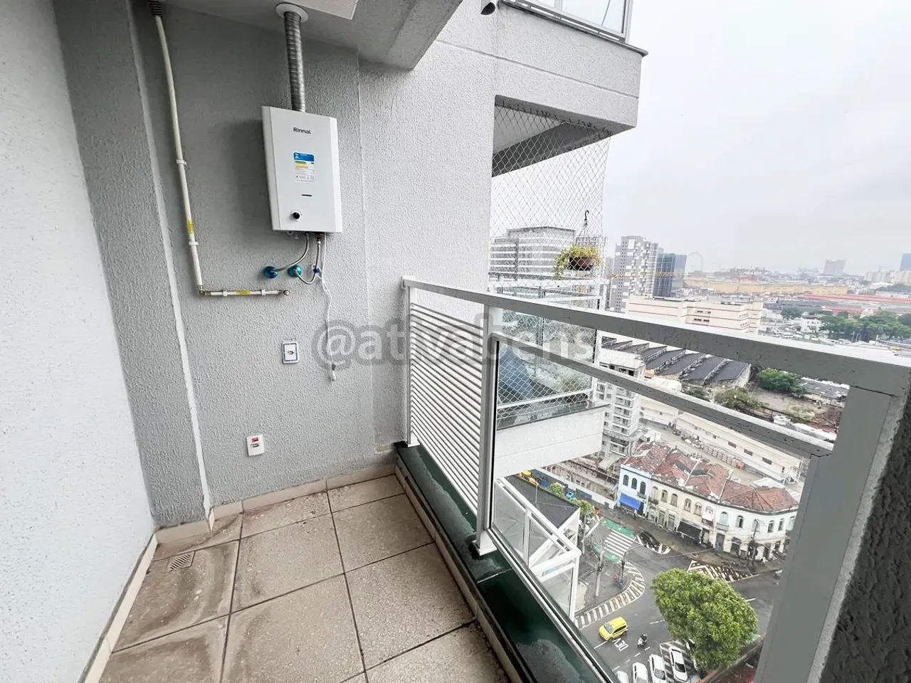 Furnished 1-bedroom apartment with 37 m² on the 19th floor — photo 15