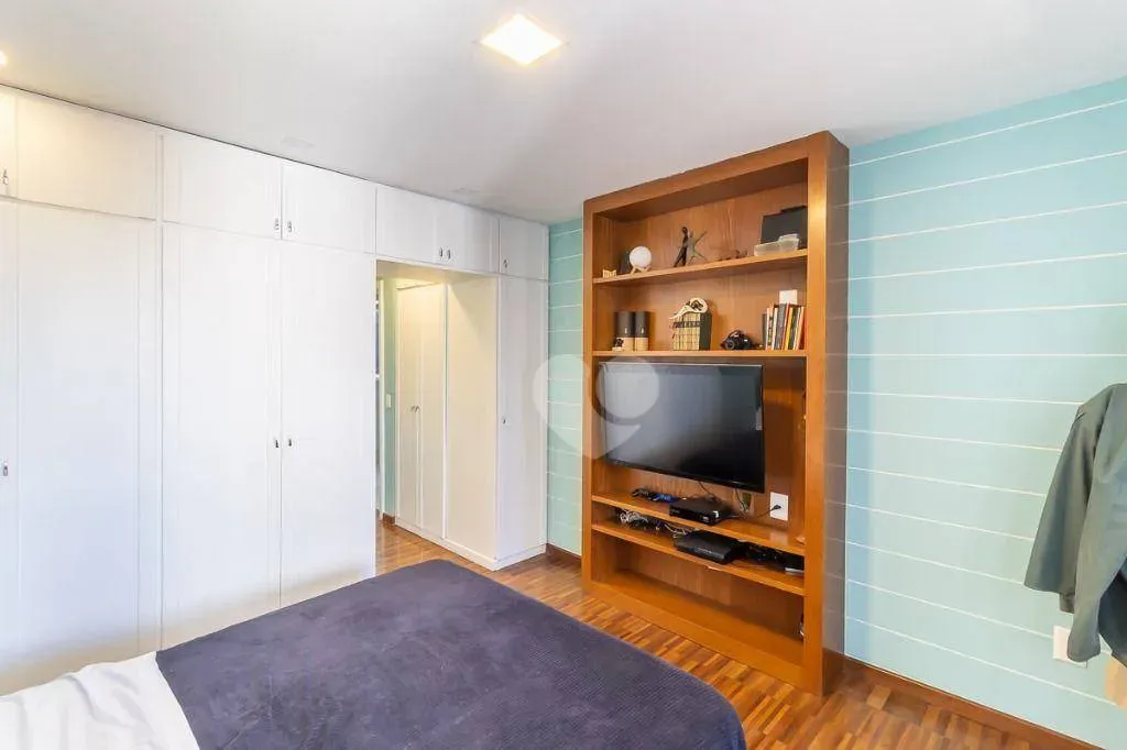 Furnished 574 m² apartment with 4 en-suite bedrooms — photo 24