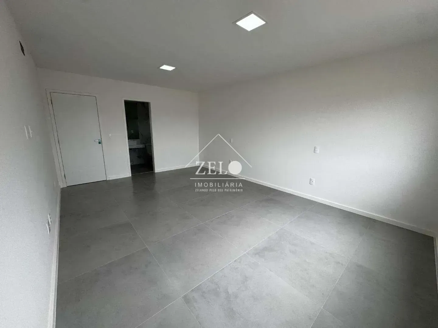 Casa com 4 quartos e 4 banheiros, cozinha integrada — photo 24